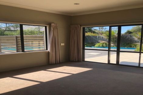 Photo of property in 52 Shelter Drive, Greenhithe, Auckland, 0632