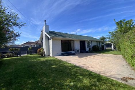 Photo of property in 17 Tuckers Road, Redwood, Christchurch, 8051