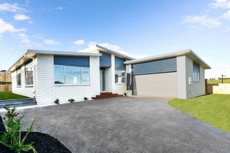 Photo of property in 21 Waireka Road, Rototuna North, Hamilton, 3210