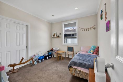 Photo of property in 35 Cordelia Street, Stratford, 4332