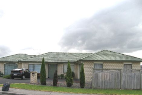 Photo of property in 37 Ruze Vida Drive, Massey, Auckland, 0614