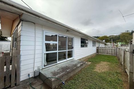 Photo of property in 2/8 Wilford Street, Wallaceville, Upper Hutt, 5018