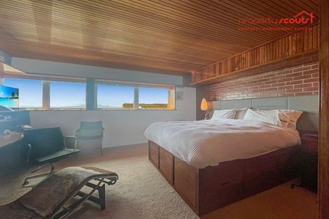 Photo of property in Seaview Apartments, 5/64 Milford Road, Milford, Auckland, 0620