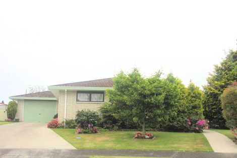 Photo of property in 8 Barnett Place, Te Puke, 3119