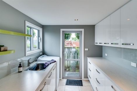 Photo of property in 6 Nott Street, Westshore, Napier, 4110