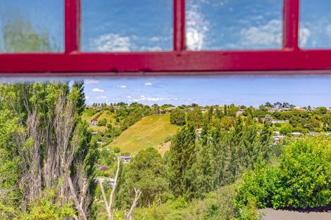 Photo of property in 50 Shakespeare Road, Bastia Hill, Whanganui, 4500
