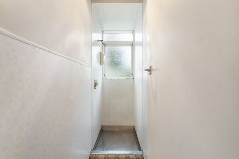 Photo of property in 13 Ennis Avenue, Pakuranga Heights, Auckland, 2010