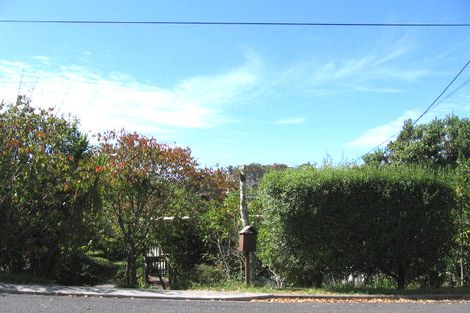 Photo of property in 4 Gray Crescent, Torbay, Auckland, 0630