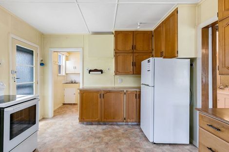 Photo of property in 5 Courtenay Road, Heretaunga, Upper Hutt, 5018