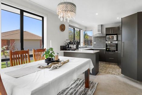 Photo of property in 10 Kinder Place, Ngongotaha, Rotorua, 3010