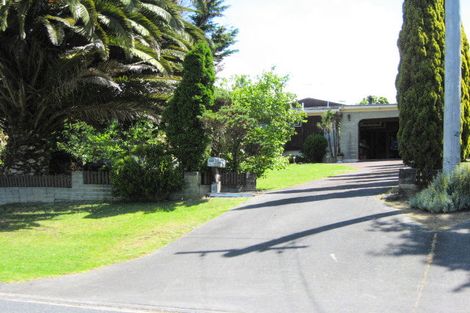 Photo of property in 43 Matua Road, Huapai, Kumeu, 0810