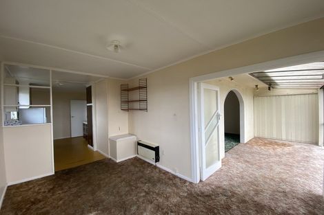 Photo of property in 75 Mould Street, Waitara, 4320