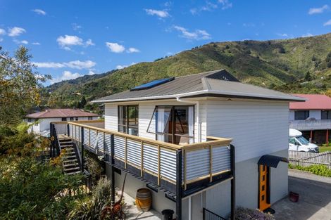 Photo of property in 13a Turners Road, Waikawa, Picton, 7220