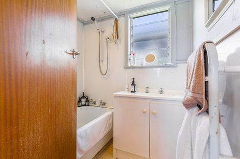 Photo of property in 85 Glengarry Road, Glen Eden, Auckland, 0602