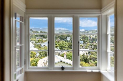 Photo of property in 12 Woburn Road, Northland, Wellington, 6012