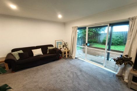 Photo of property in 51a Guadeloupe Crescent, Grenada Village, Wellington, 6037