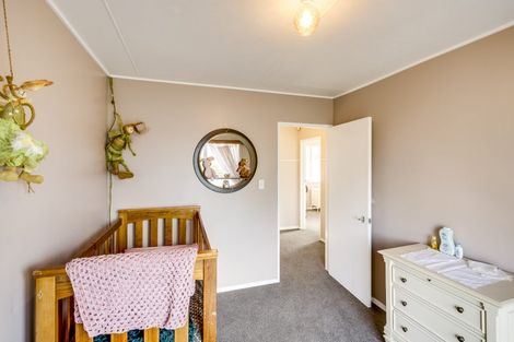 Photo of property in 6 Burton Crescent, Flaxmere, Hastings, 4120