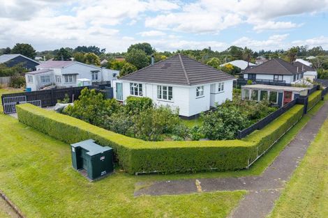 Photo of property in 21 Hall Street, Woodville, 4920