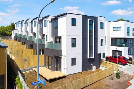 Photo of property in 5/16 Hewlett Road, Massey, Auckland, 0614