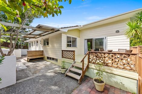 Photo of property in 1/56 Lavery Place, Sunnynook, Auckland, 0632