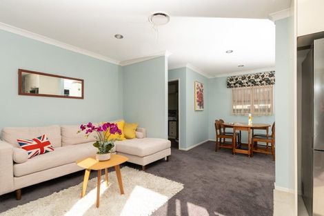 Photo of property in 20 Stamford Crescent, Flat Bush, Auckland, 2019