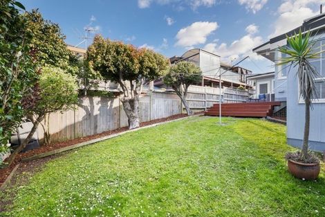 Photo of property in 1/184 Bucklands Beach Road, Bucklands Beach, Auckland, 2012