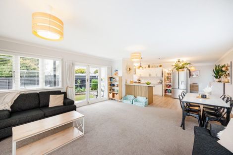 Photo of property in 6 Stafford Place, Awapuni, Palmerston North, 4412