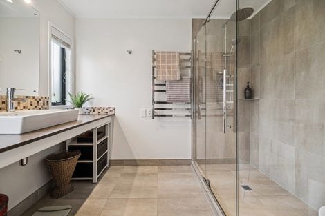 Photo of property in 1 Newton Road, Riverhead, 0820