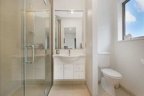 Photo of property in 5 Foresters Crescent, Parklands, Christchurch, 8083