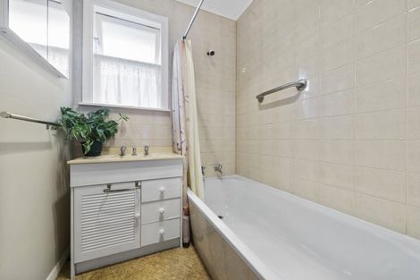 Photo of property in 296 Main Highway, Otaki, 5512