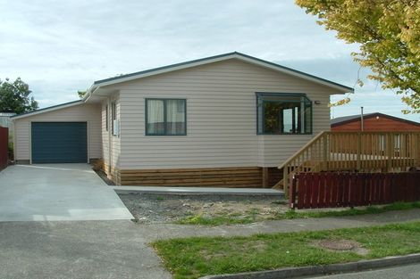 Photo of property in 17 Heatherlea Heights, Feilding, 4702