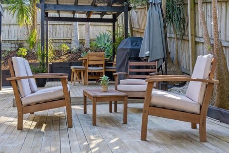 Photo of property in 2/31 Kiteroa Terrace, Rothesay Bay, Auckland, 0630