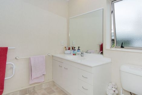 Photo of property in 30b Pooles Road, Greerton, Tauranga, 3112