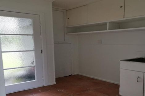 Photo of property in 21 Lynden Avenue, Hillcrest, Auckland, 0627