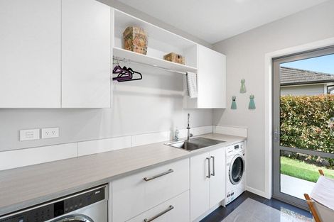 Photo of property in 77 Baxter Michael Crescent, Cambridge, 3434