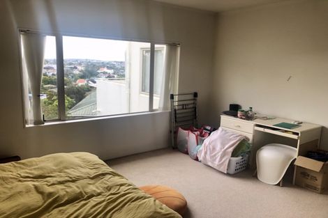 Photo of property in 1/7 Mizpah Road, Waiake, Auckland, 0630