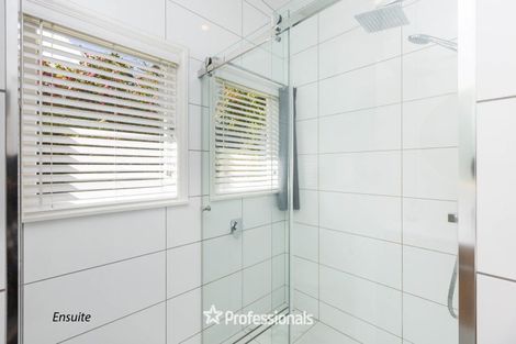 Photo of property in 6 Fendalton Crescent, Pinehaven, Upper Hutt, 5019