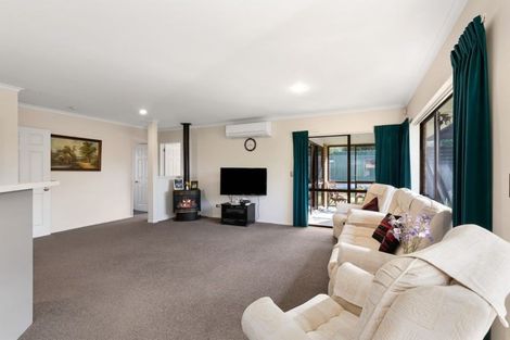 Photo of property in 6 Monet Vale, Rolleston, 7614