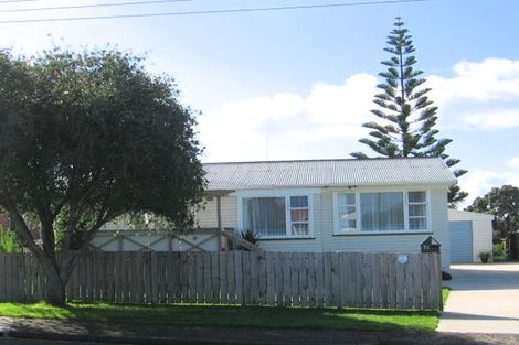 Photo of property in 71 Christmas Road, Manurewa, Auckland, 2102
