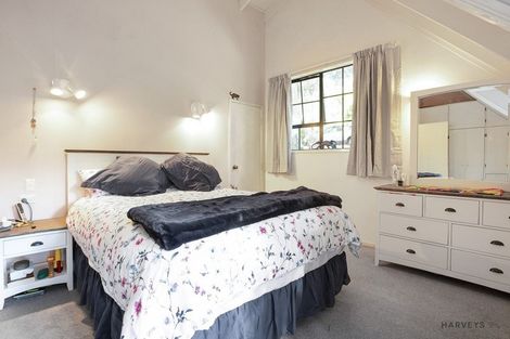 Photo of property in 208 Woodlands Park Road, Titirangi, Auckland, 0604