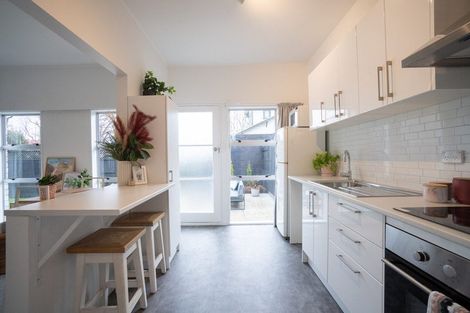 Photo of property in 10a Sydney Street, Palmerston North, 4414