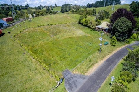 Photo of property in 43 Saxton Road, Upper Vogeltown, New Plymouth, 4371