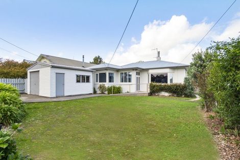 Photo of property in 9 Wellington Street, Feilding, 4702