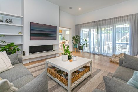 Photo of property in 163 Ocean Beach Road, Tairua, 3508