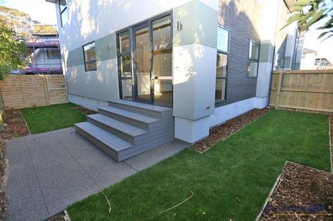 Photo of property in 215 Peterborough Street, Christchurch Central, Christchurch, 8013