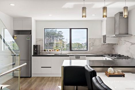 Photo of property in 22b Thornlow Street, Glendene, Auckland, 0602