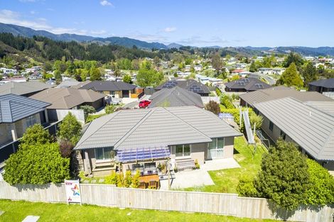 Photo of property in 62 Sunstone Crescent, Brown Owl, Upper Hutt, 5018