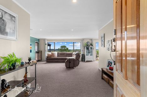 Photo of property in 4 Horniblow Road, Matakohe, 0594