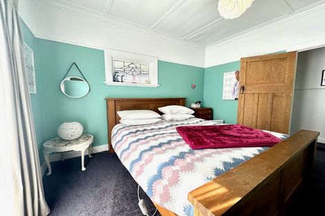 Photo of property in 14 Moana Street, Kaka Point, 9271