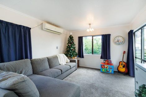Photo of property in 27 Newton Place, Westbrook, Palmerston North, 4412